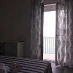 Domus Piedigrotta Bed and Breakfast