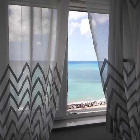 Domus Piedigrotta 4*