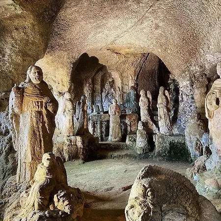 Domus Piedigrotta 4*