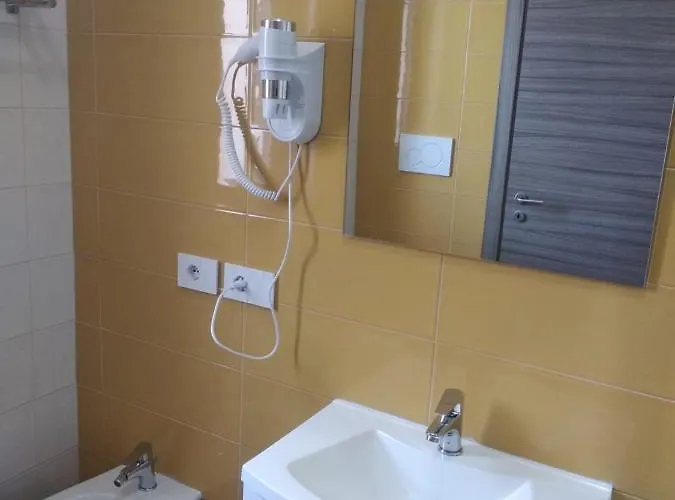 Alojamento de Acomodação e Pequeno-almoço Domus Piedigrotta 4*