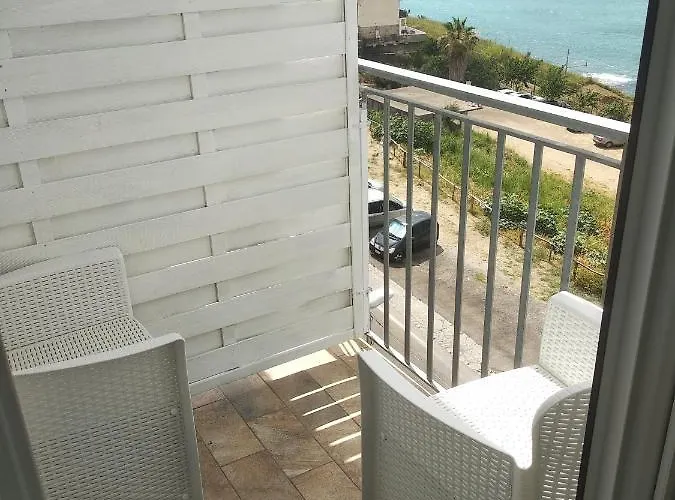 Domus Piedigrotta 4*