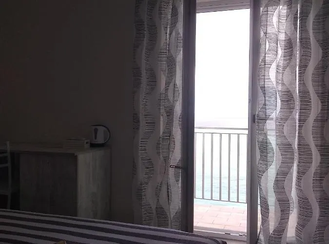 Domus Piedigrotta Alojamento de Acomodação e Pequeno-almoço